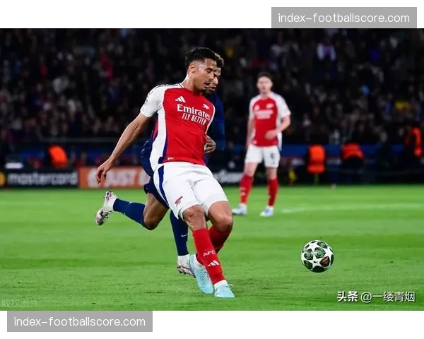 巴黎圣日耳曼2-0马赛,登贝莱、穆阿尼破门,多纳鲁马多次神扑 巴黎圣日耳曼2-0马赛,登贝莱、穆阿尼破门,多纳鲁马多次神扑